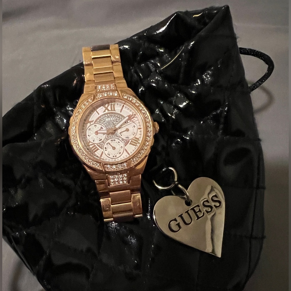 GUESS WOMEN WATCH GOLD TONED